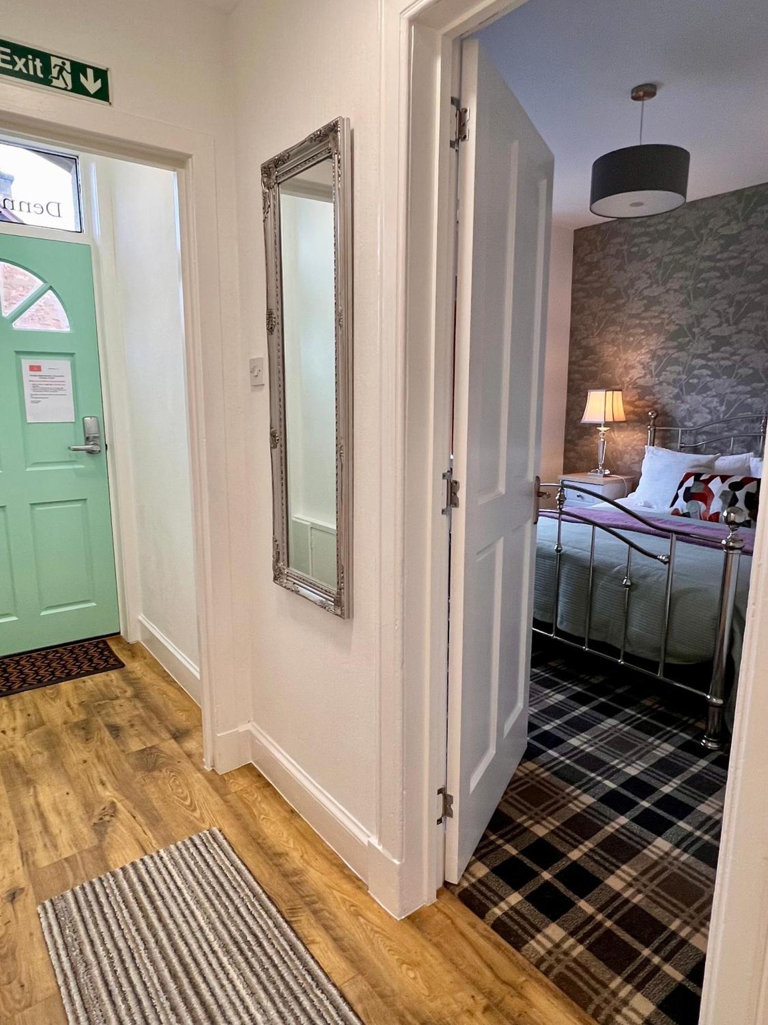 The Stags Head Apartment Inverness Bagian luar foto